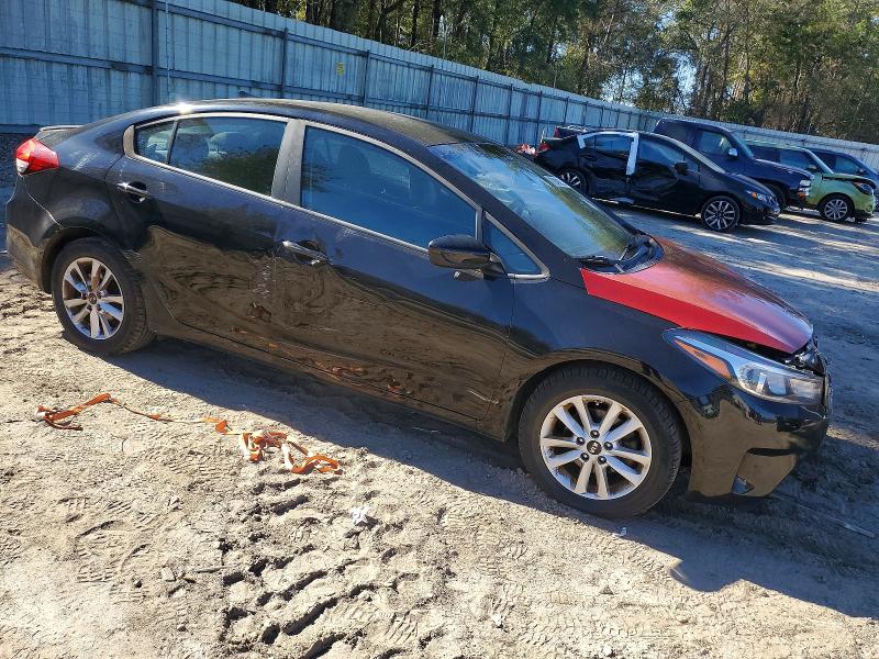 Photo 4 from auction – 2017 KIA FORTE LX with VIN 3KPFL4A70HE089625
