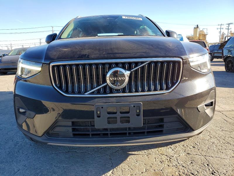 Photo 5 from auction – 2025 VOLVO XC40 PLUS with VIN YV4L12UE7S2476732