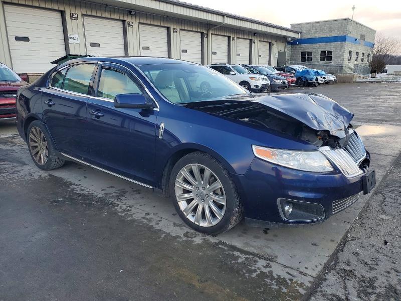 Foto 4 de la subasta – 2011 LINCOLN MKS con VIN 1LNHL9DR0BG607366