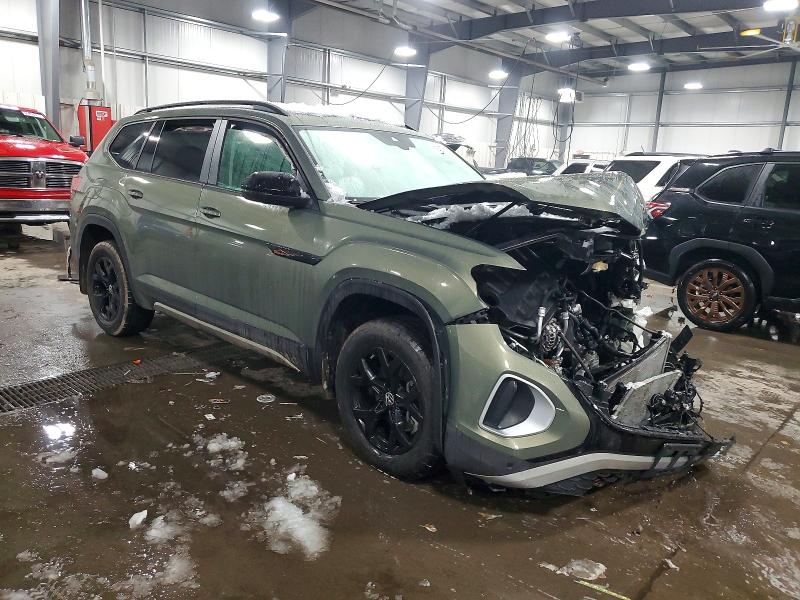Photo 4 from auction – 2024 VOLKSWAGEN ATLAS with VIN 1V2GR2CA5RC571790