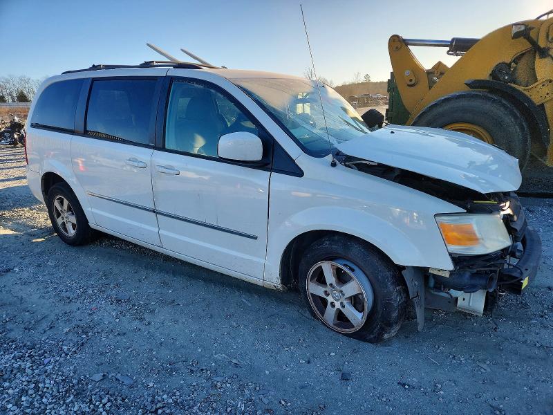 Photo 4 from auction – 2010 DODGE GRAND CARA with VIN 2D4RN5D19AR145069