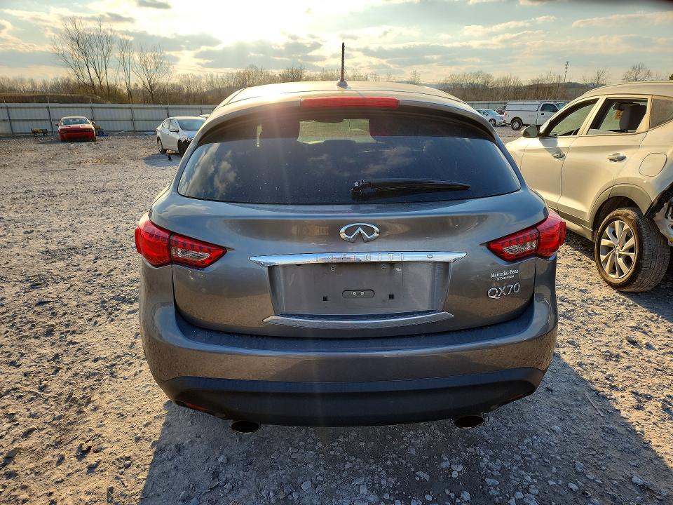 Photo 6 from auction – 2017 INFINITI QX70 with VIN JN8CS1MUXHM142195