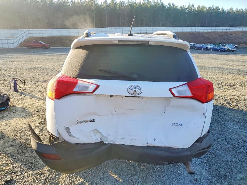 Photo 6 from auction – 2014 TOYOTA RAV4 with VIN 2T3WFREV8EW105017