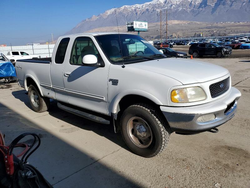 Photo 4 from auction – 1998 FORD F150 with VIN 2FTZX18W0WCA11664