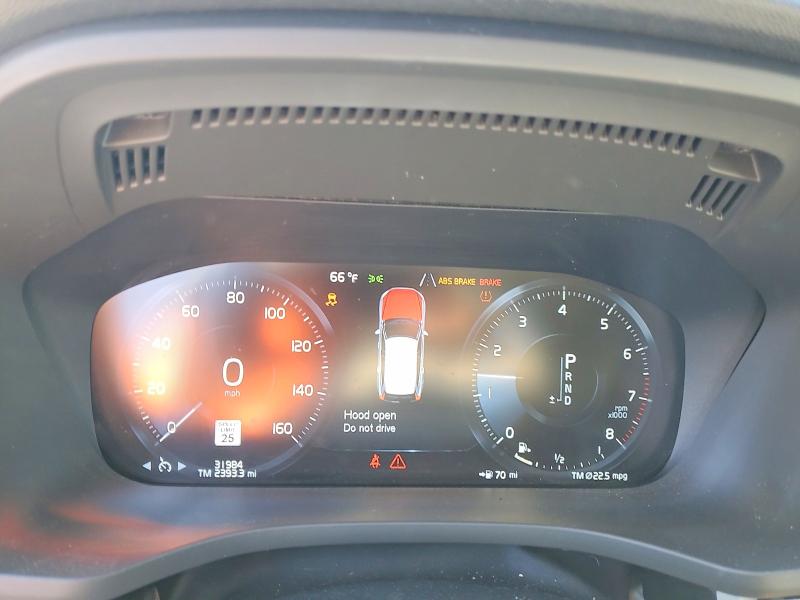 Photo 9 from auction – 2020 VOLVO XC60 T5 MO with VIN YV4102DK8L1545872