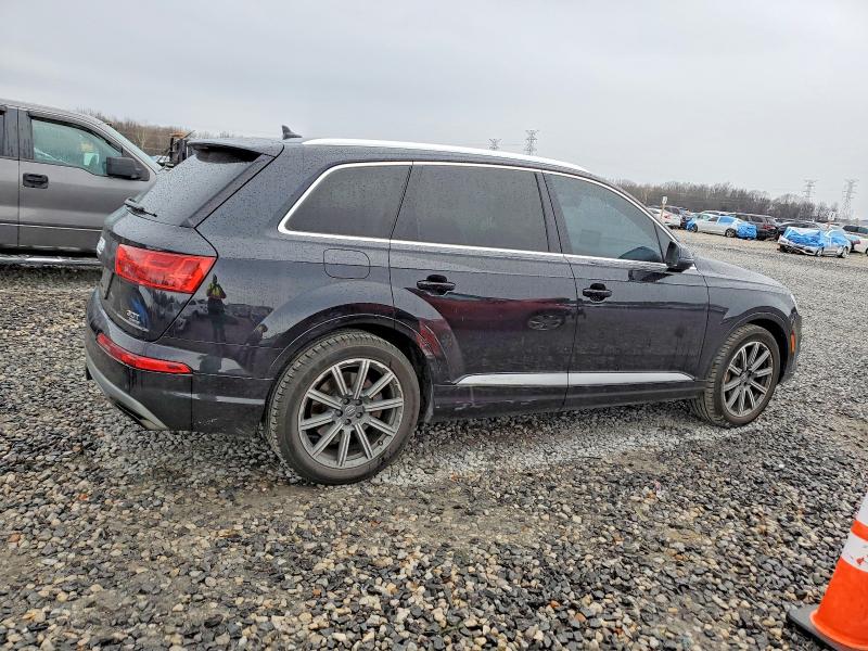 Photo 3 from auction – 2017 AUDI Q7 with VIN WA1VAAF78HD040788