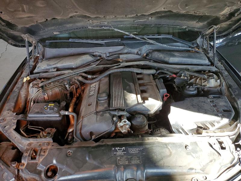 Photo 11 from auction – 2004 BMW 530 I with VIN WBANA73584B048114