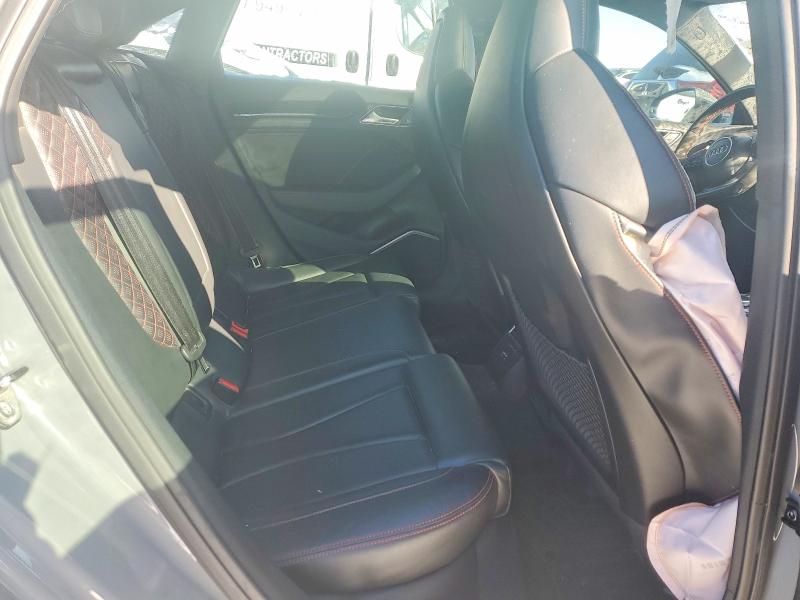 Photo 10 from auction – 2018 AUDI RS3 with VIN WUABWGFF1J1902747