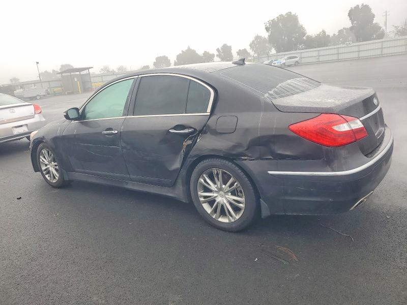 Photo 2 from auction – 2013 HYUNDAI GENESIS with VIN KMHGC4DD0DU253453