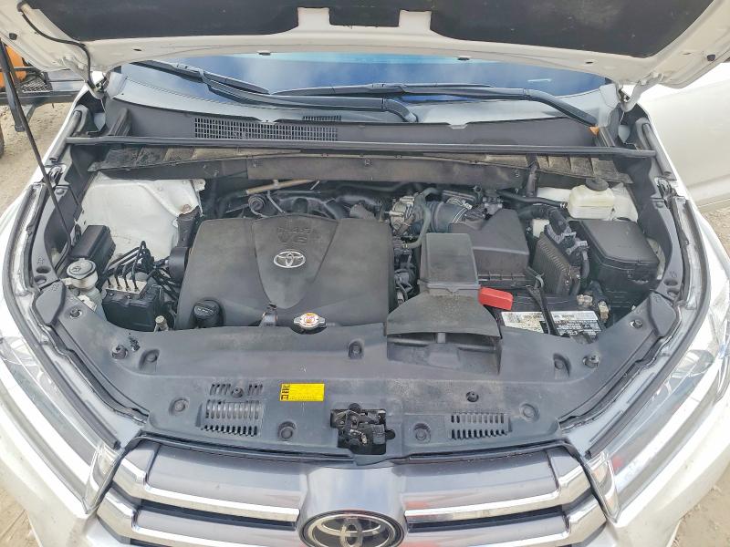Zdjęcie 12 z aukcji – 2019 TOYOTA HIGHLANDER z VIN 5TDDZRFH4KS997397