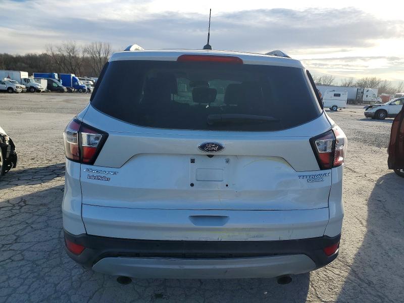 Снимка 6 от търг – 2017 FORD ESCAPE с VIN 1FMCU0JD5HUA32199