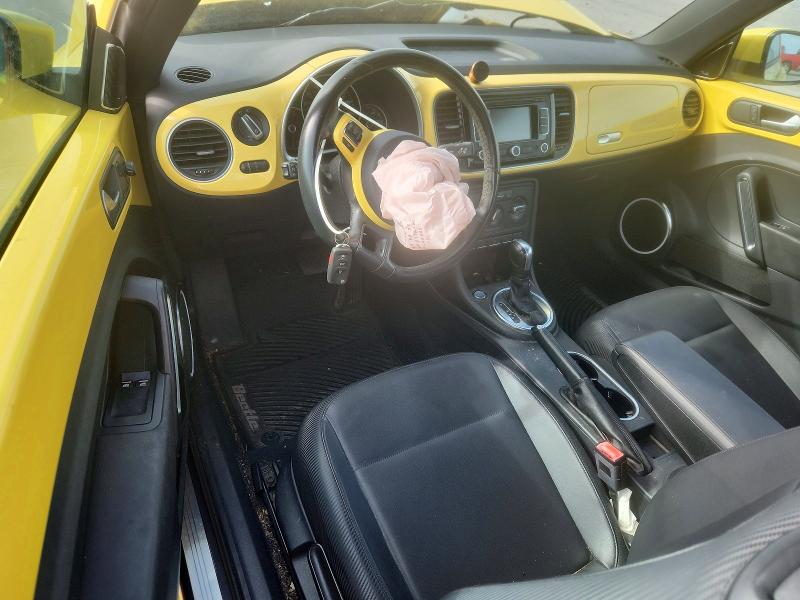 Фото 8 с аукциона – 2012 VOLKSWAGEN BEETLE с VIN 3VWJP7AT2CM650934