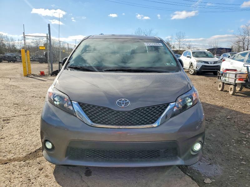 Photo 5 from auction – 2012 TOYOTA SIENNA with VIN 5TDXK3DC1CS188866