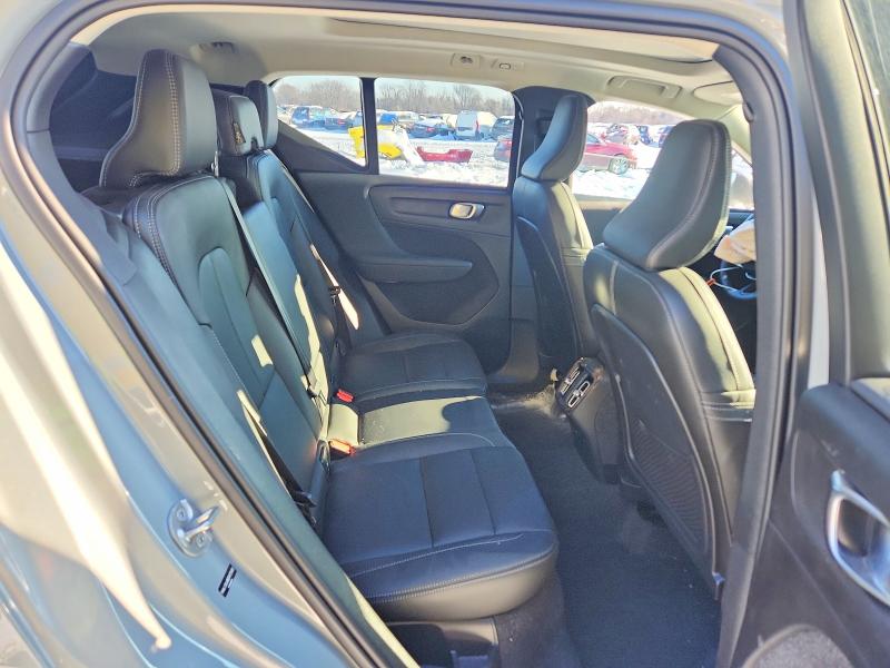 Photo 11 from auction – 2025 VOLVO XC40 with VIN YV4L12UJ0S2472602