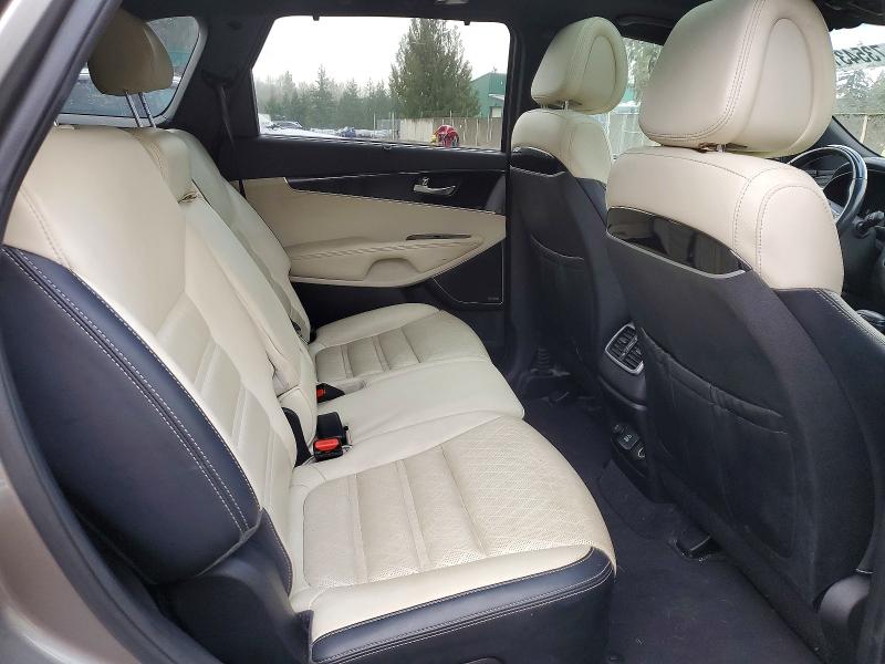 Foto 11 de la subasta – 2016 KIA SORENTO SX con VIN 5XYPKDA57GG170404