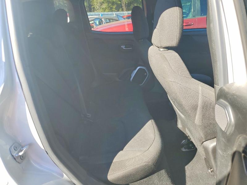 Photo 11 from auction – 2018 JEEP RENEGADE L with VIN ZACCJABB1JPH42868