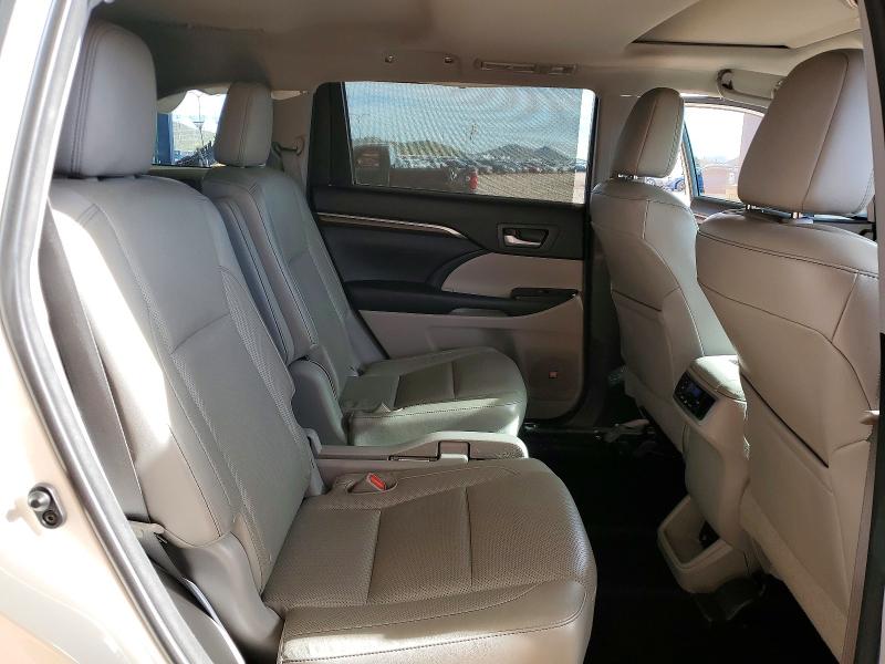 Photo 11 from auction – 2015 TOYOTA HIGHLANDER with VIN 5TDYKRFH0FS049512
