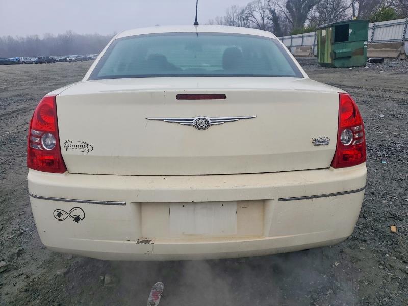 Photo 6 from auction – 2008 CHRYSLER 300 TOURIN with VIN 2C3KA53G18H142025