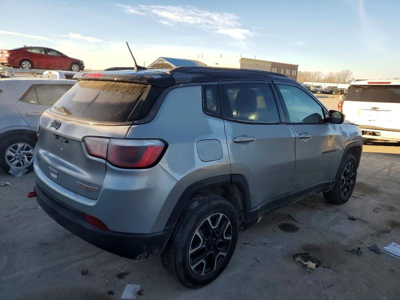 Photo 3 from auction – 2019 JEEP COMPASS TR with VIN 3C4NJDDB8KT790448