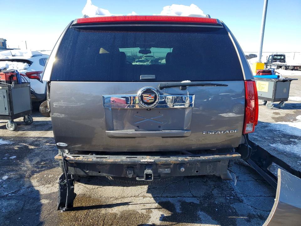 Photo 6 from auction – 2013 CADILLAC ESCALADE L with VIN 1GYS4BEF8DR207740