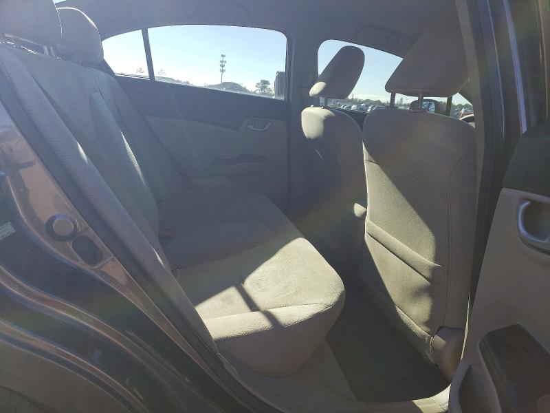 Photo 10 from auction – 2012 HONDA CIVIC with VIN 19XFB2F57CE372918