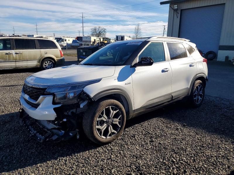 KIA SELTOS EX 2022 with VIN KNDERCAA7N7298520 - Photo from auction