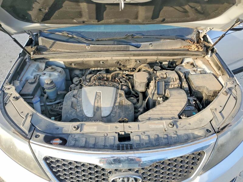 Photo 11 from auction – 2012 KIA SORENTO EX with VIN 5XYKU4A26CG235098