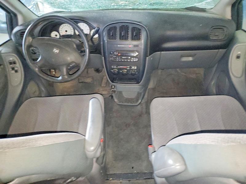 Photo 8 from auction – 2005 DODGE GRAND CARA with VIN 2D4GP44L35R569754