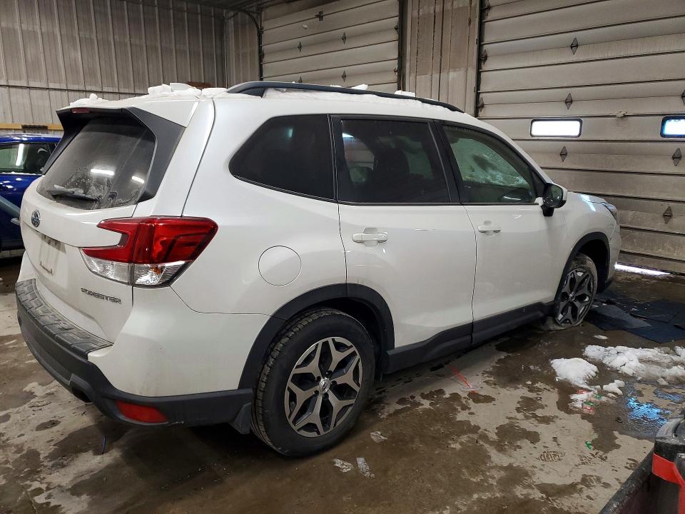 Photo 3 from auction – 2021 SUBARU FORESTER P with VIN JF2SKAFC6MH490124