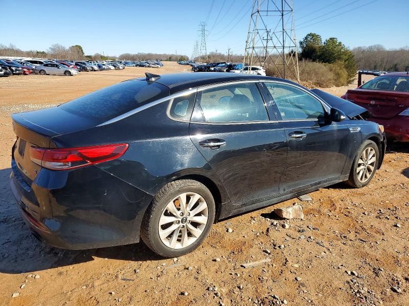Photo 3 from auction – 2018 KIA OPTIMA with VIN 5XXGT4L38JG245874