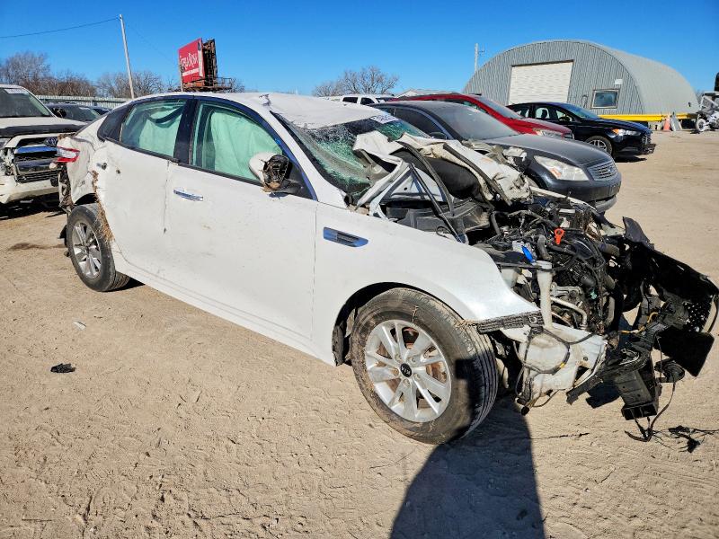 Photo 4 from auction – 2018 KIA OPTIMA with VIN 5XXGT4L36JG235019