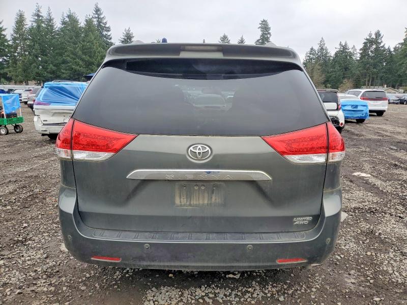 Photo 6 from auction – 2012 TOYOTA SIENNA XLE with VIN 5TDDK3DC7CS035346