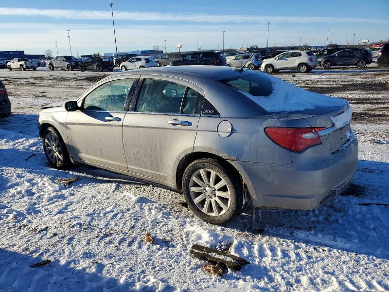Photo 2 from auction – 2013 CHRYSLER 200 LIMITE with VIN 1C3CCBCG2DN559751