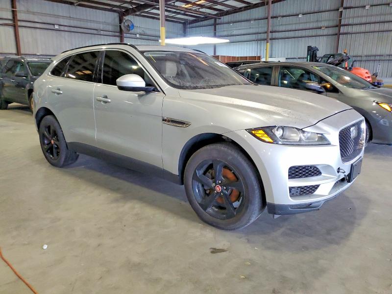 Photo 4 from auction – 2019 JAGUAR F-PACE PRE with VIN SADCJ2FX7KA601269