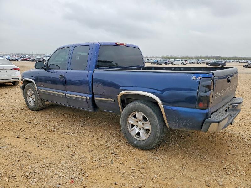 Photo 2 from auction – 2001 CHEVROLET SILVERADO with VIN 2GCEC19V011111820
