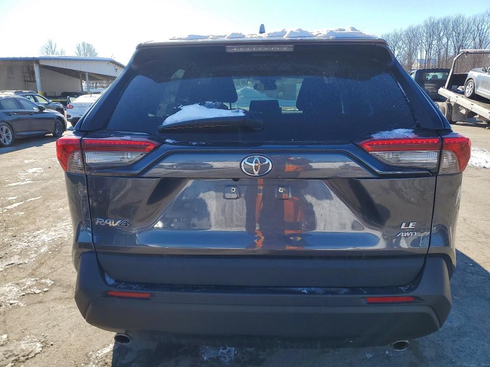 Photo 6 from auction – 2021 TOYOTA RAV4 LE with VIN 2T3F1RFVXMC223566