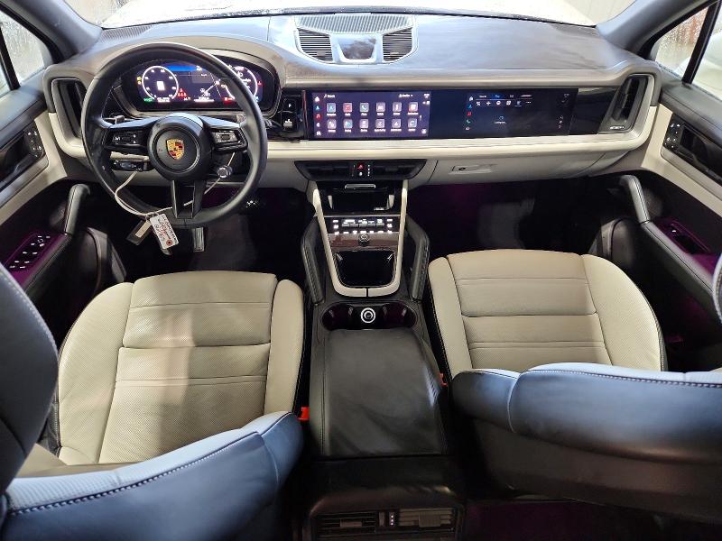 Photo 8 from auction – 2024 PORSCHE CAYENNE with VIN WP1AA2AY7RDA04505