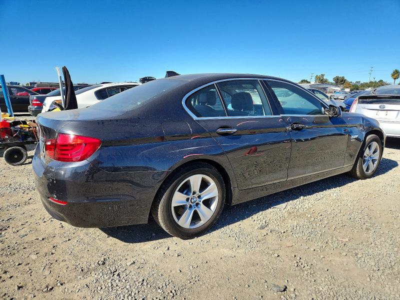 Photo 3 from auction – 2012 BMW 528 XI with VIN WBAXH5C53CDW04146