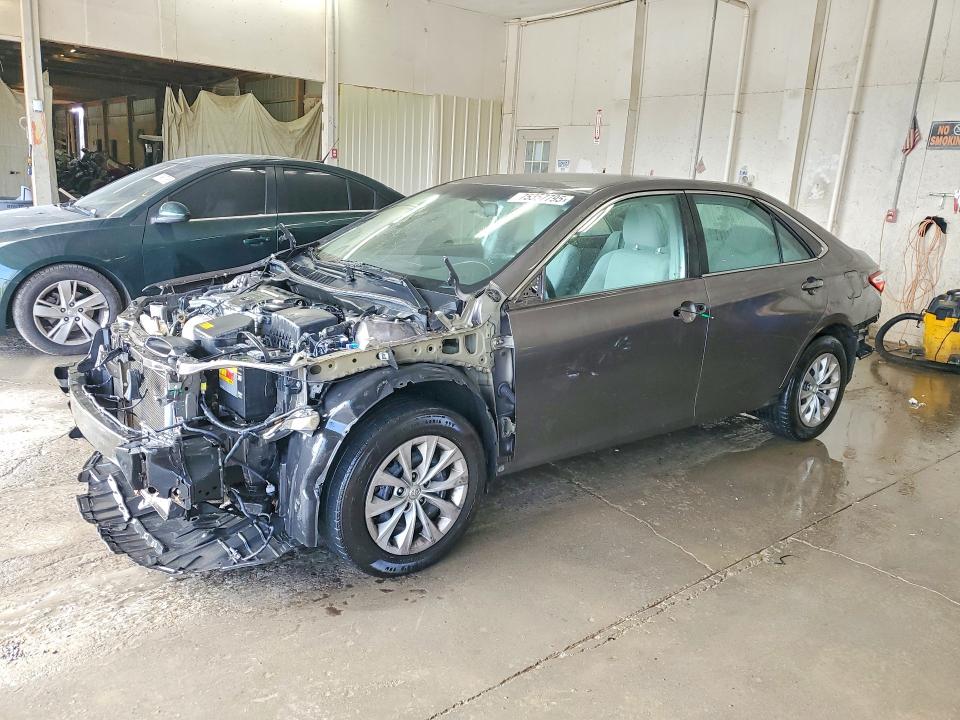 TOYOTA CAMRY LE 2015 with VIN 4T4BF1FK0FR455603 - Photo from auction