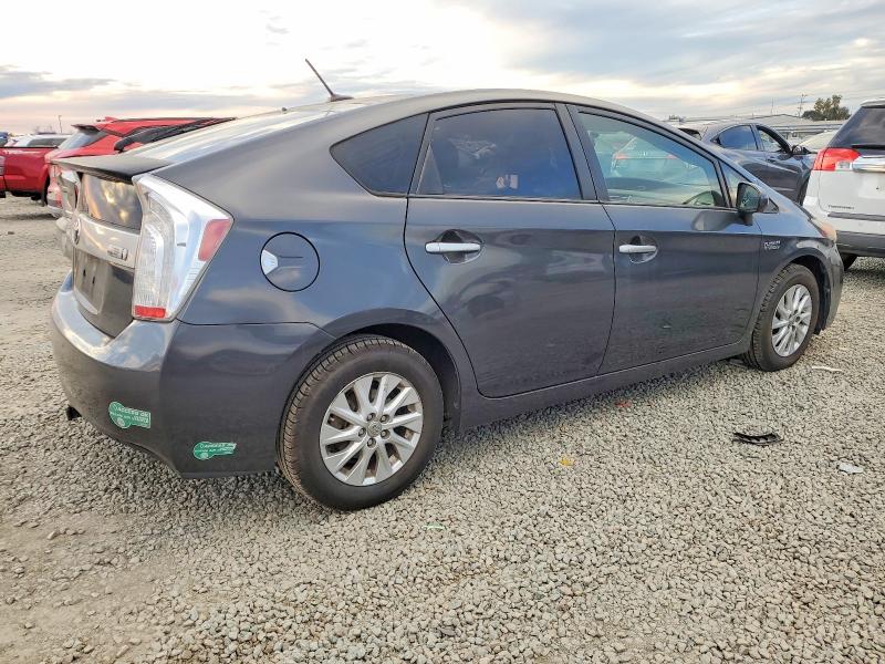 Photo 3 from auction – 2013 TOYOTA PRIUS PLUG with VIN JTDKN3DP9D3046093