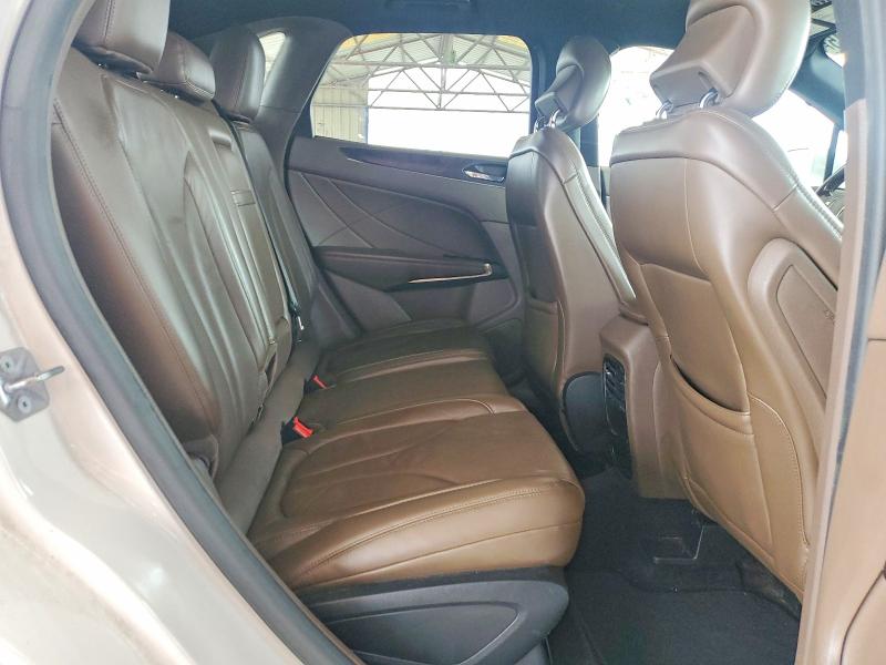 Photo 11 from auction – 2017 LINCOLN MKC with VIN 5LMCJ3D98HUL47335