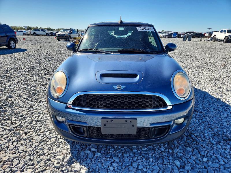 Photo 5 from auction – 2011 MINI COOPER S with VIN WMWZP3C55BTX82516