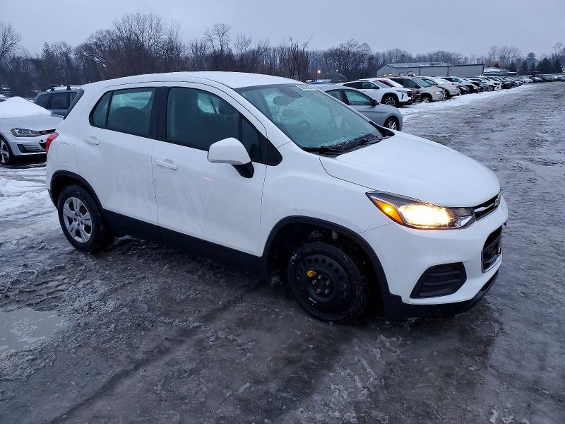Photo 4 from auction – 2018 CHEVROLET TRAX LS with VIN KL7CJKSB9JB549784