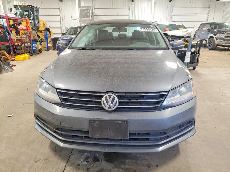 Photo 5 from auction – 2017 VOLKSWAGEN JETTA with VIN 3VWDB7AJ1HM318372