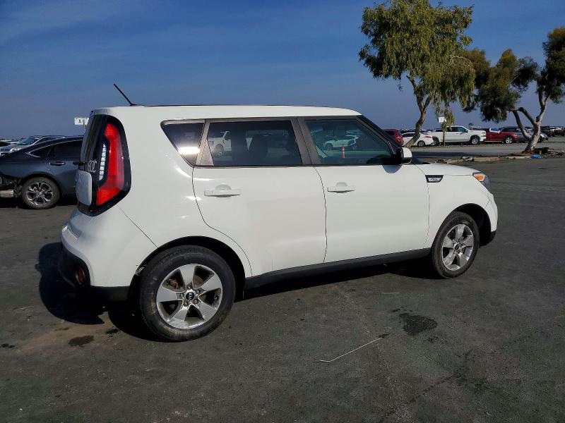 Photo 3 from auction – 2017 KIA SOUL with VIN KNDJN2A20H7489651