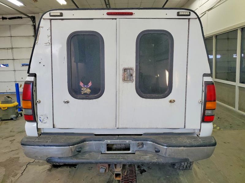 Photo 6 from auction – 2006 GMC SIERRA K25 with VIN 1GTHK23U16F227047