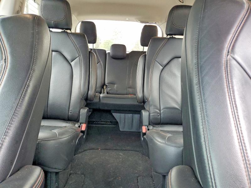 Photo 10 from auction – 2018 CHRYSLER PACIFICA T with VIN 2C4RC1BG3JR279725