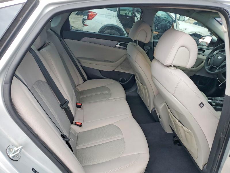 Photo 10 from auction – 2017 HYUNDAI SONATA SE with VIN 5NPE24AF2HH490384