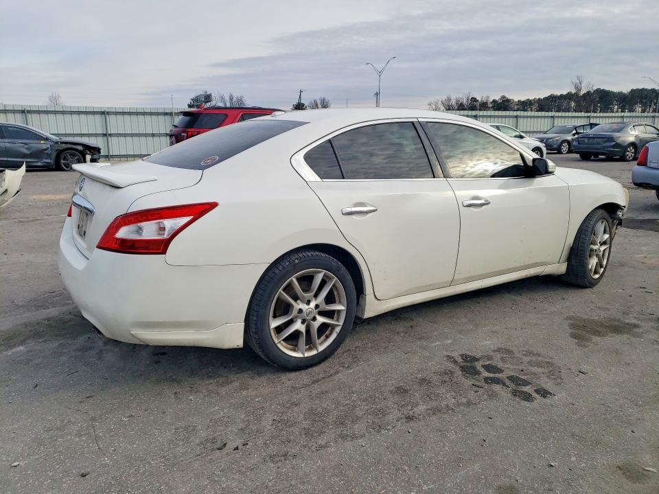Photo 3 from auction – 2011 NISS MAXIMA with VIN 1N4AA5AP9BC858990