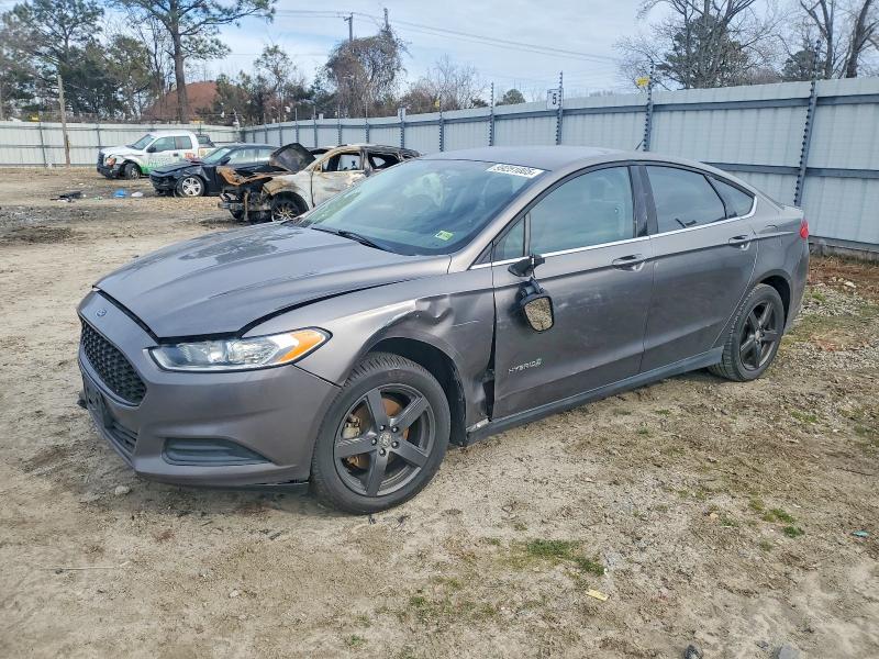 FORD FUSION 2014 z numerem VIN 3FA6P0UU7ER217660 - Zdjęcie z aukcji